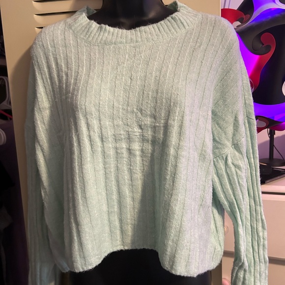 American Eagle cropped soft sweater green size medium - Picture 1 of 3